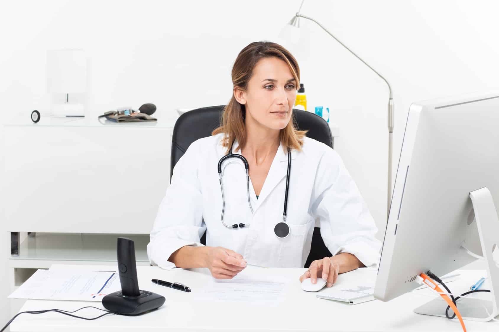 Médecins de Garde vs Téléconsultation – Pourquoi la Téléconsultation est la Meilleure Option-foto